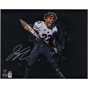 Jonathan Taylor Wisconsin Badgers Autographed 16'' x 20'' Spotlight Paddle Photograph