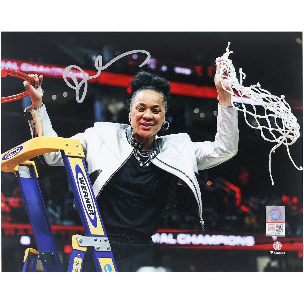 Dawn Staley South Carolina Gamecocks Autographed 16'' x 20'' Net Cutting Photograph