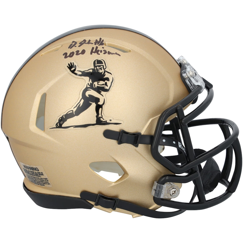 DeVonta Smith Alabama Crimson Tide Autographed Riddell Gold Heisman Speed Mini Helmet with ''2020 Heisman'' Inscription