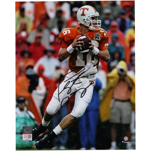 Peyton Manning Tennessee Volunteers Autographed 8'' x 10'' Orange Jersey Drop-Back Photograph