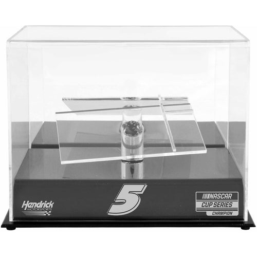 Kyle Larson 2021 NASCAR Cup Champion 1/24 Die Cast Display Case