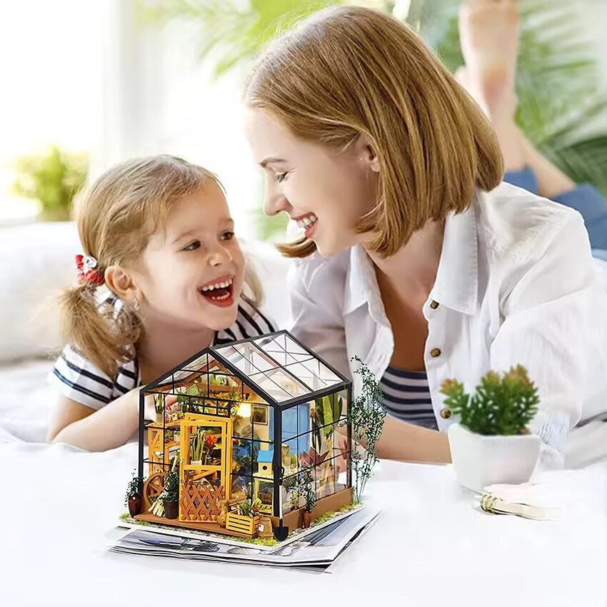 zhima - Rolife DIY Dollhouse Room Kit-Handmade Diorama Home Decoration-Miniature Model to Build-Christmas Birthday Gifts for Boys Girls Women Friends (Cathy's Flower Green House)