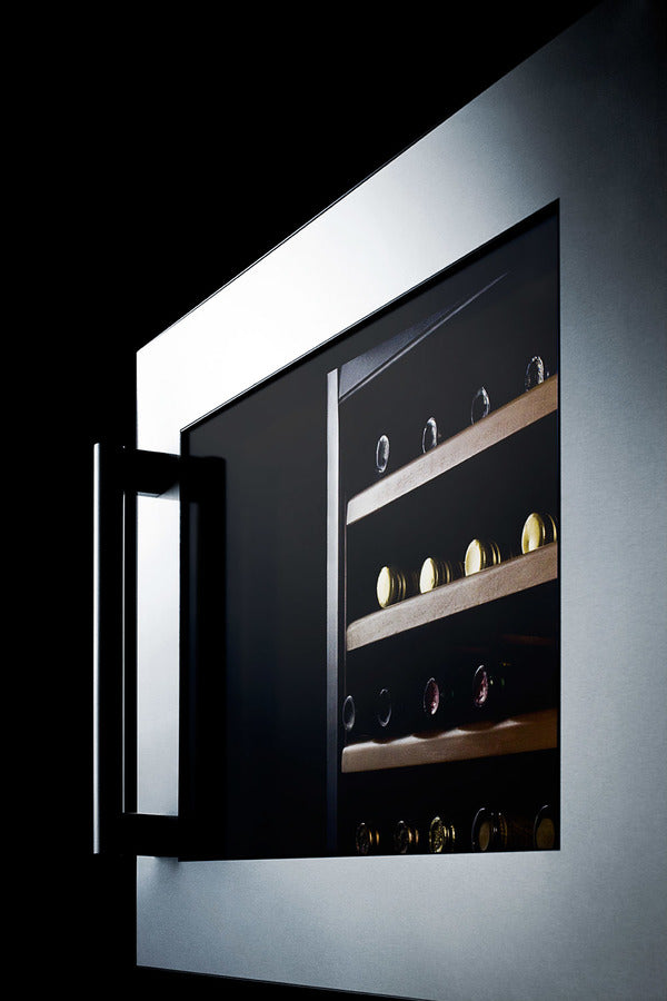 28 Bottle Fully Integrated Wine Cellar With Digital Controls And LED Lighting - VC28S Summit
